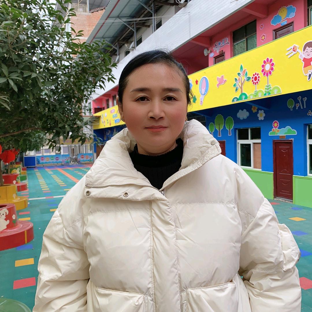 万源市草坝街道幼儿园王老师