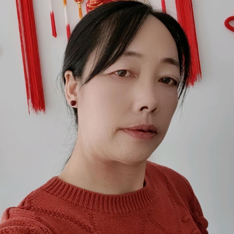 菇霞丽影