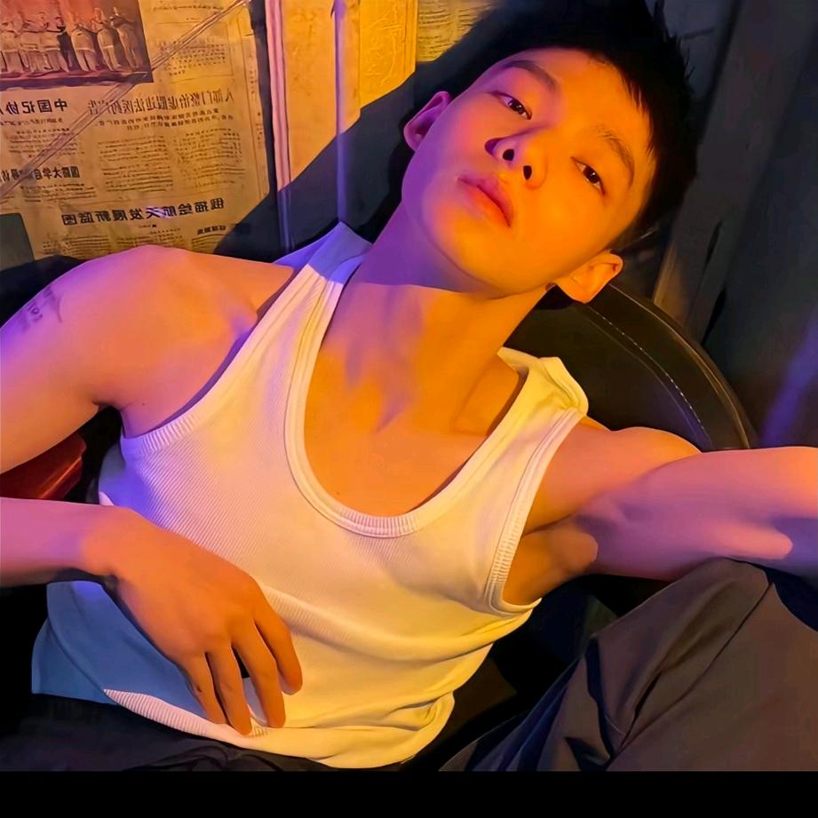 李拜天