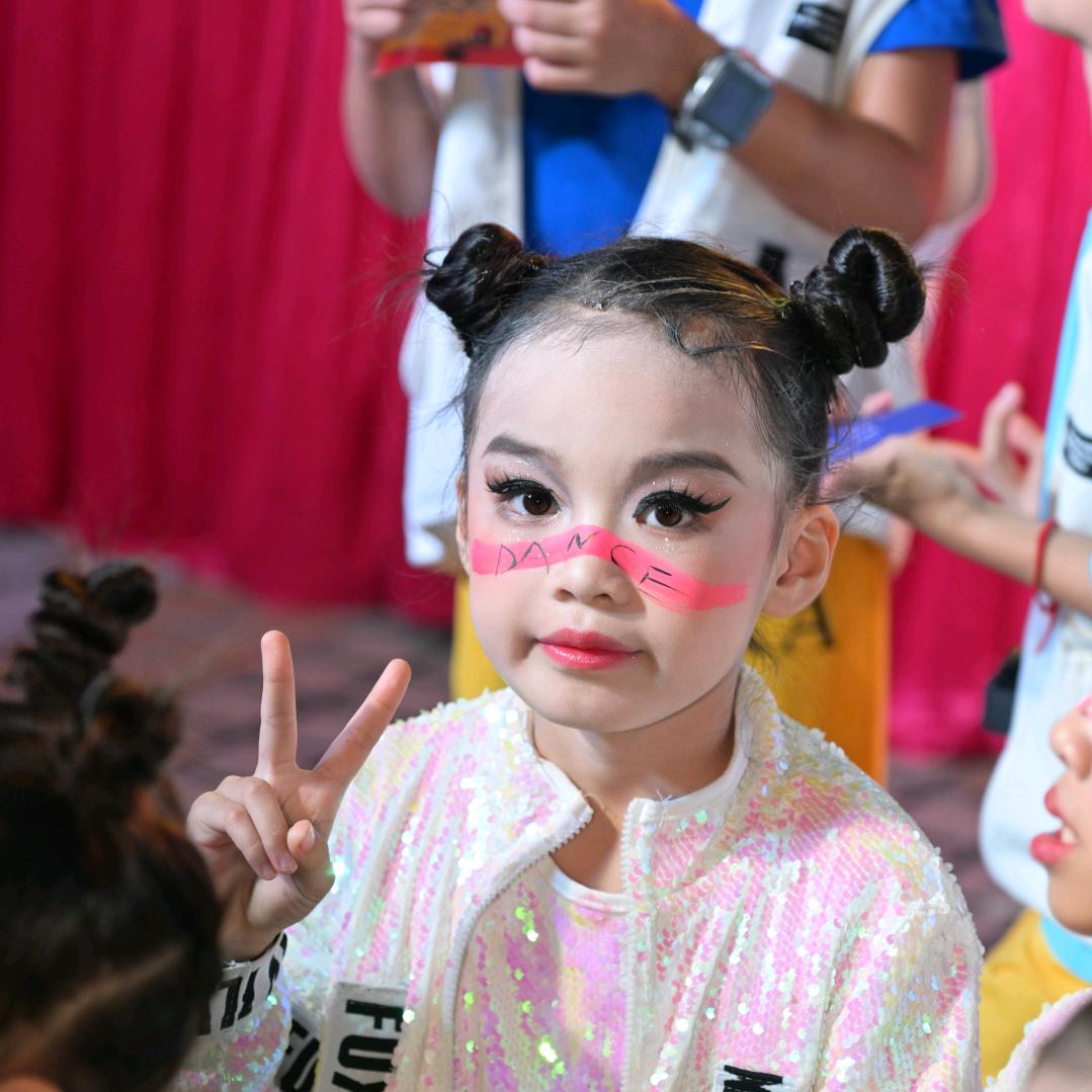 瑶妈(创意彩绘♥海娜手绘)