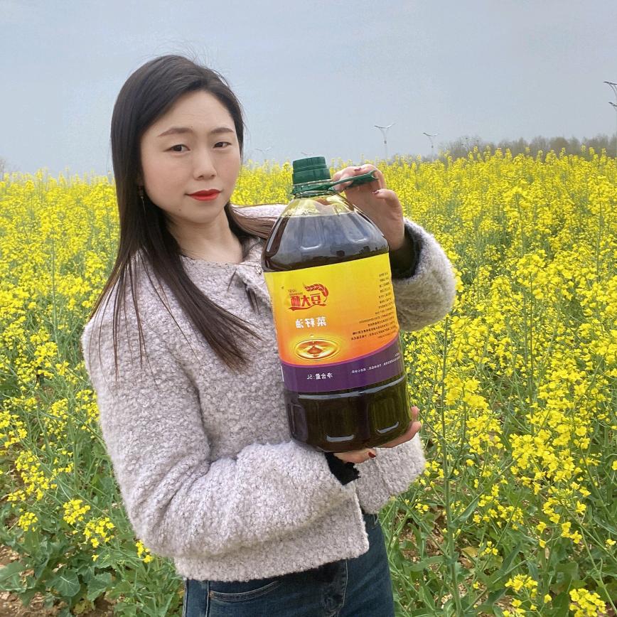 婷婷农产品菜籽油和花生油