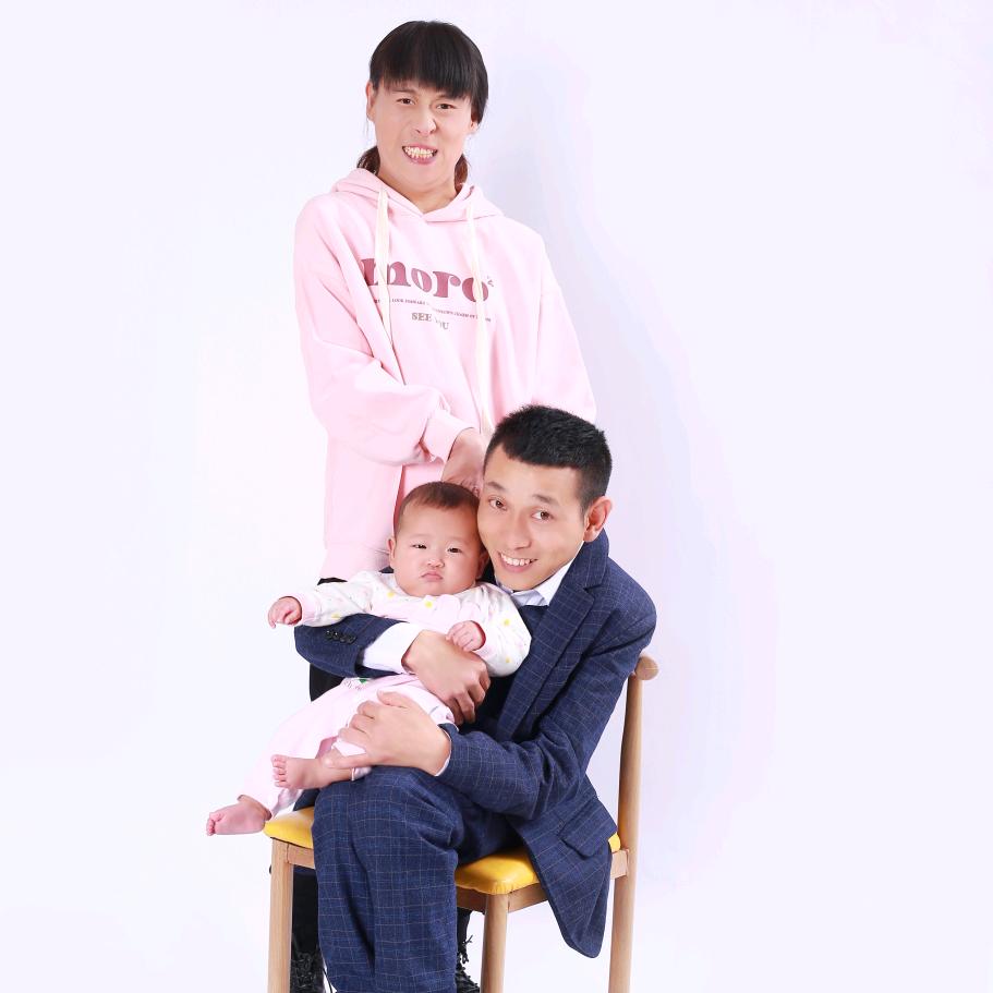 云兵一家人