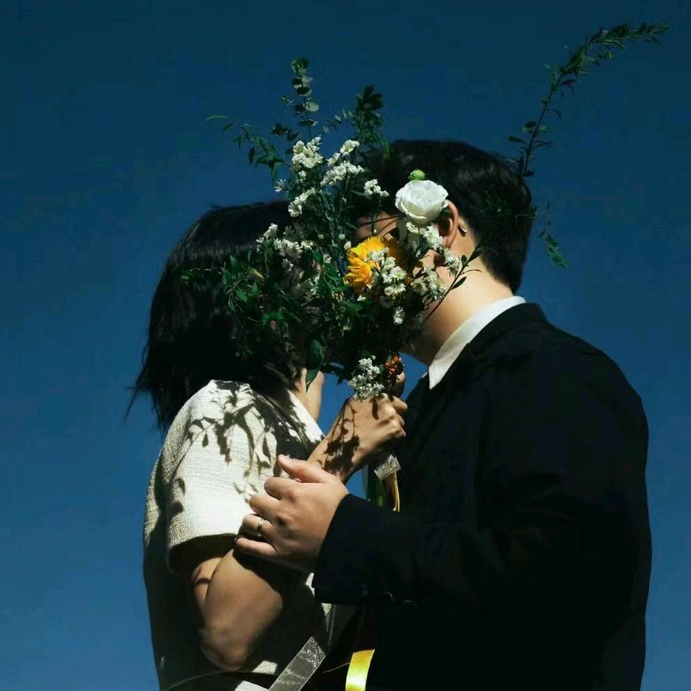 不晚 STUDIO（这是一家摄影工作室）