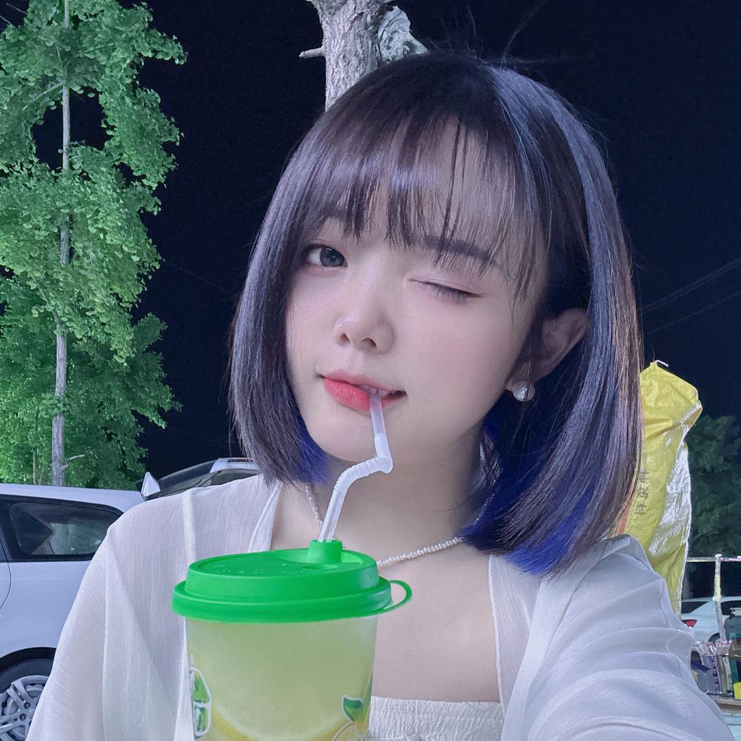 晴瑶.