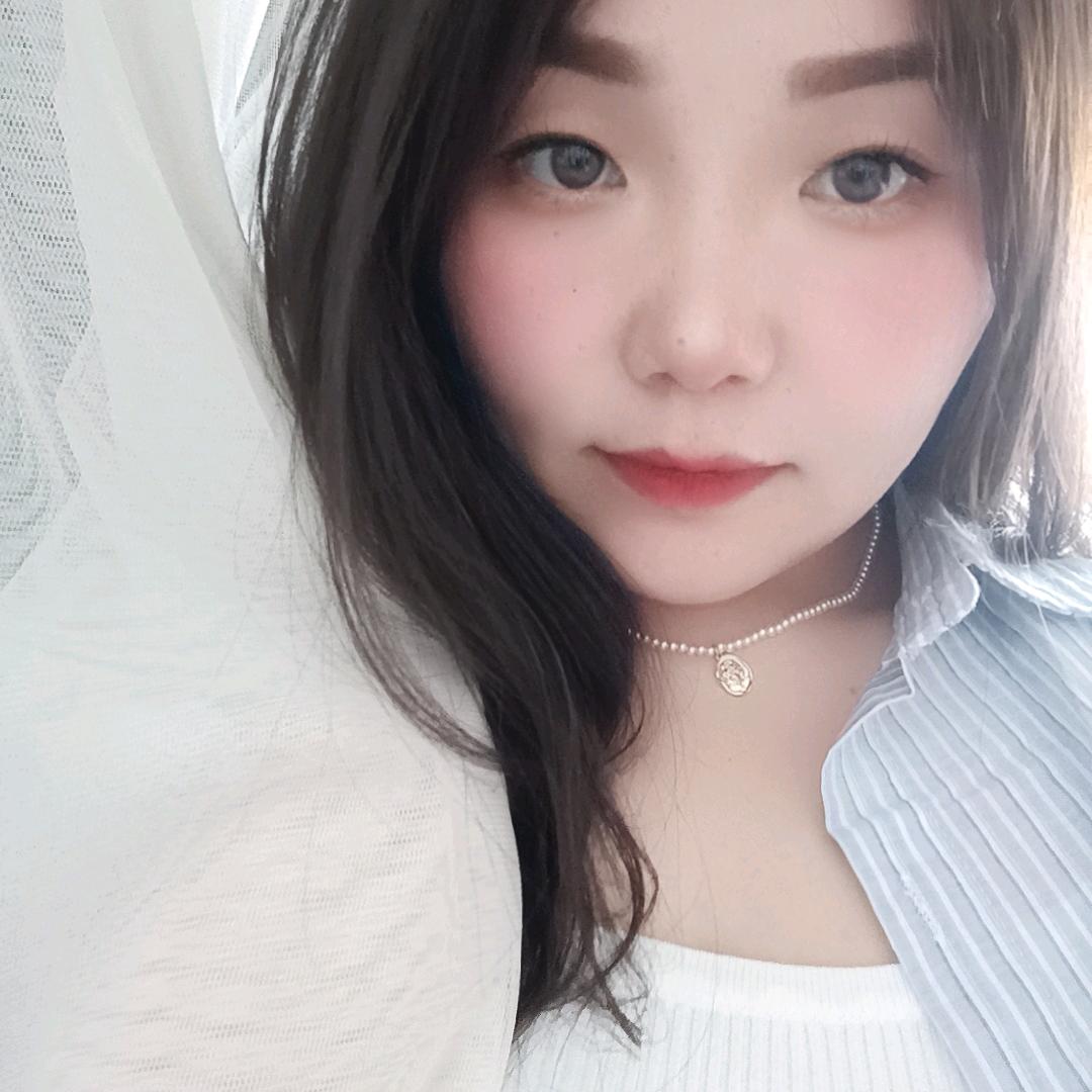 Aa.何静