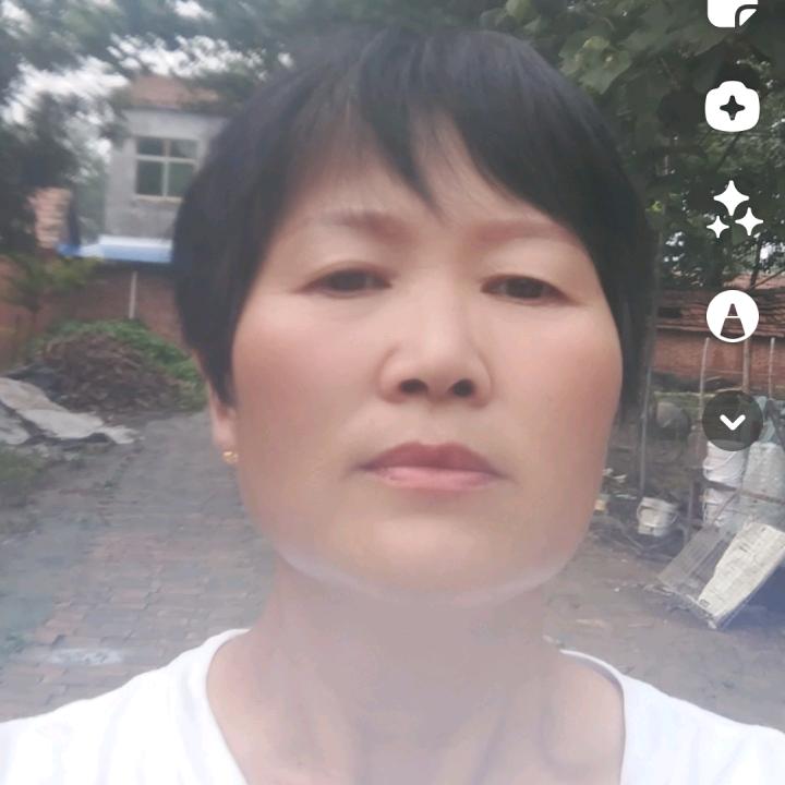 李姐: