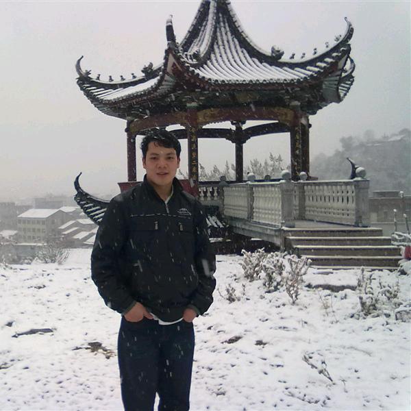 龙州人在谢坑