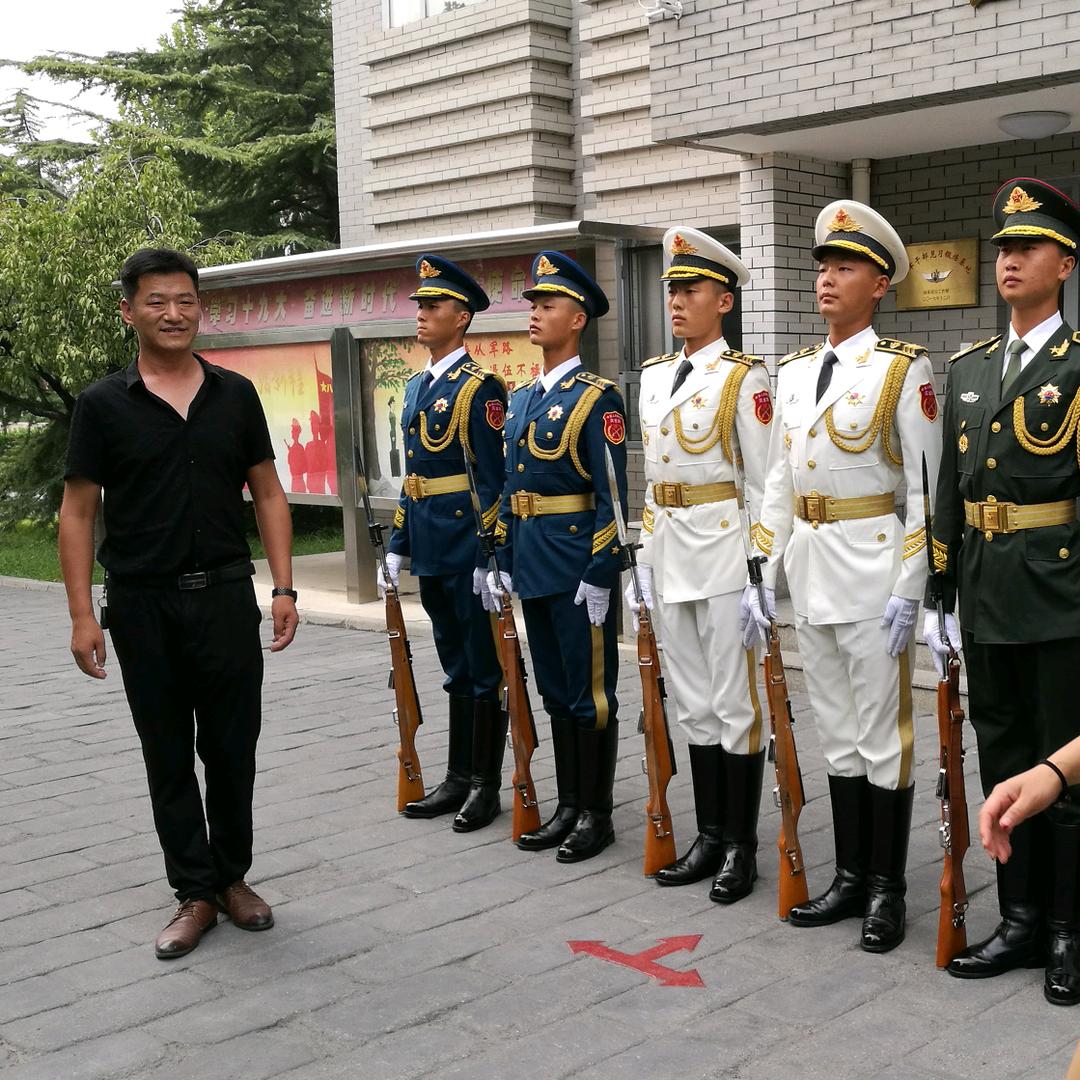 军营天晴也下雨（97.12）