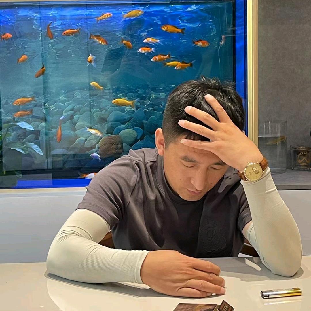 Yolo(及时行乐)人生只活-次，活在当