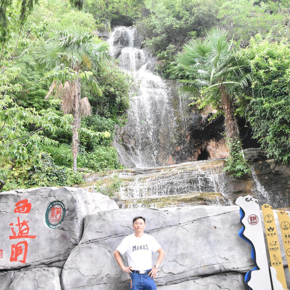 南沙麻辣小甲鱼各种烤串。