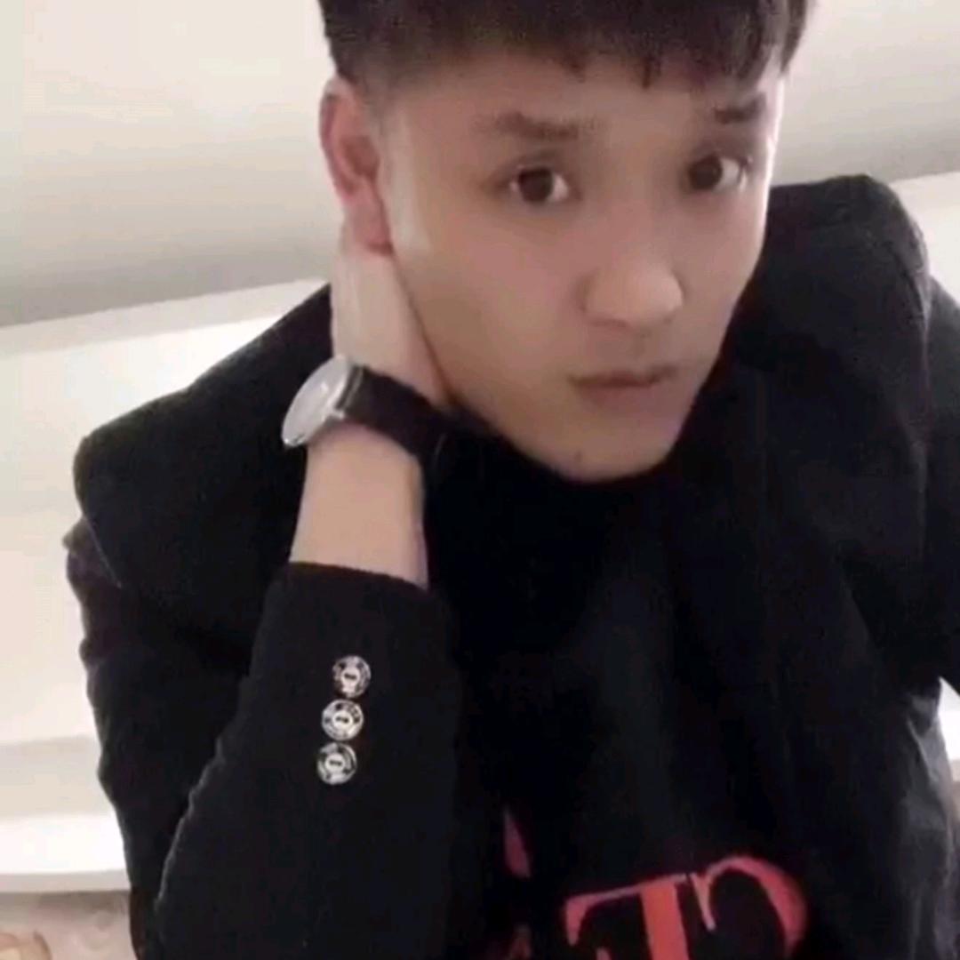 为了生活也要陪富婆