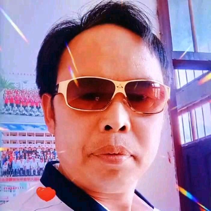 《天天想你在一起。。🕺》
