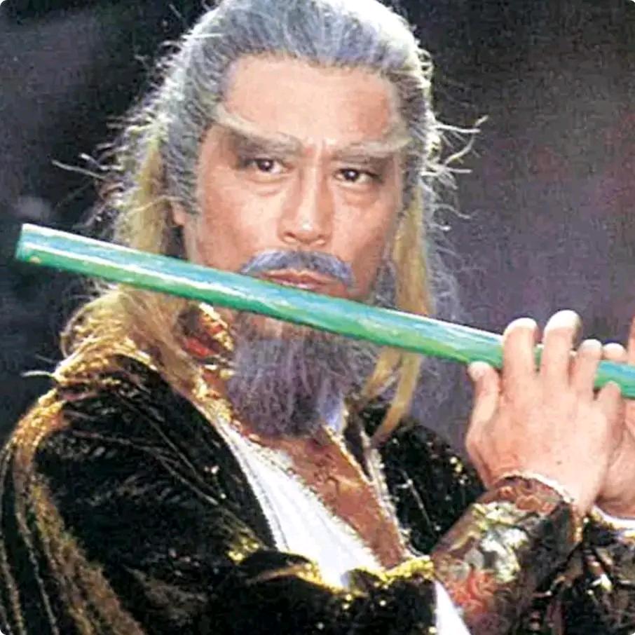 大鹏展翅九万里