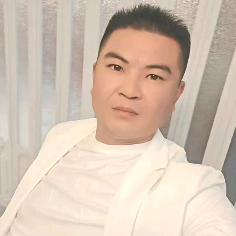 磊落不凡