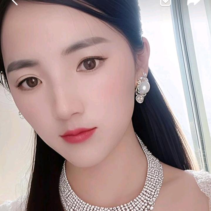 带刺的玫瑰🌹