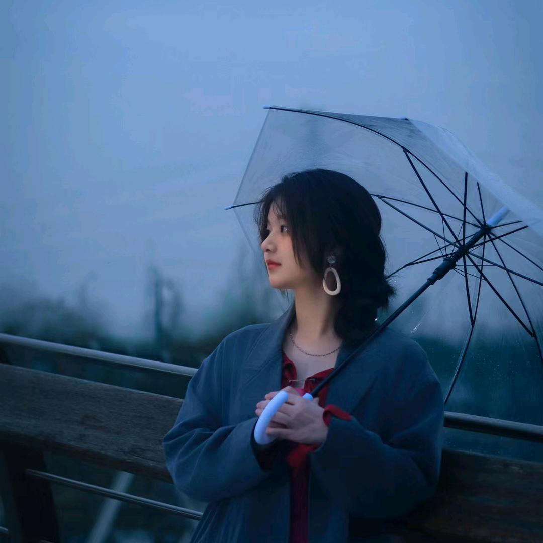 七七