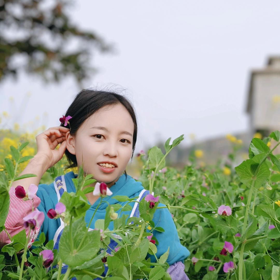 小妹和9娃