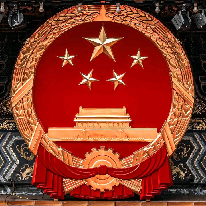 水物云间