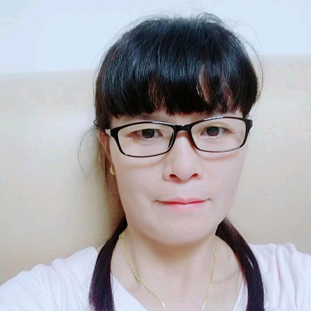 风雨中的小草