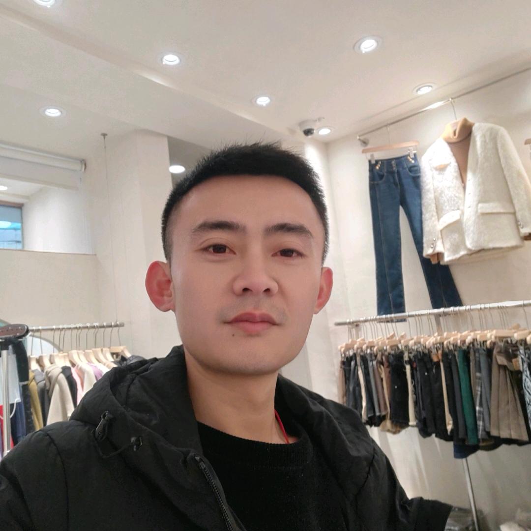 ˚*̥(∗*李总⁰͈꒨⁰͈)*̥