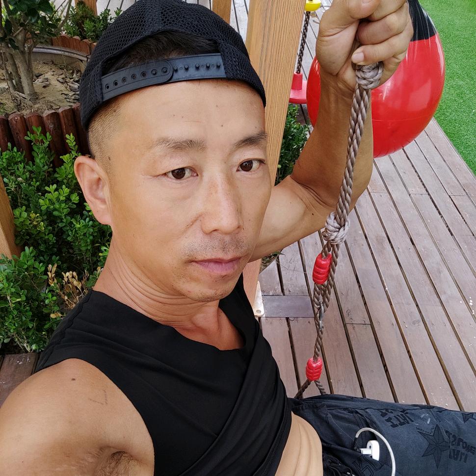 会跑的石头（🇨🇳）