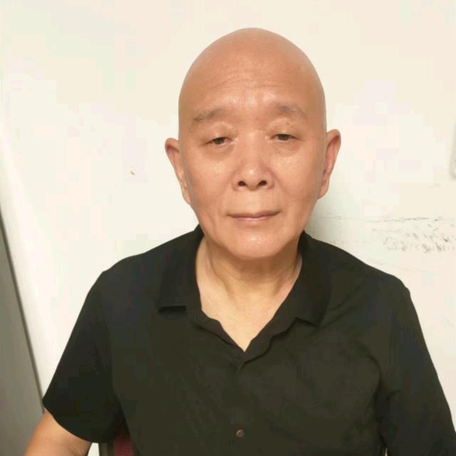 光 头 哥