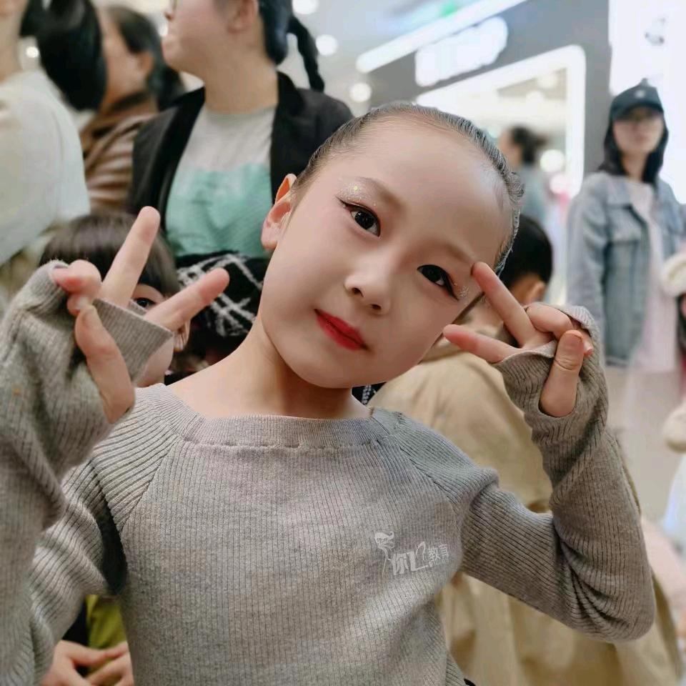 O(∩_∩)O