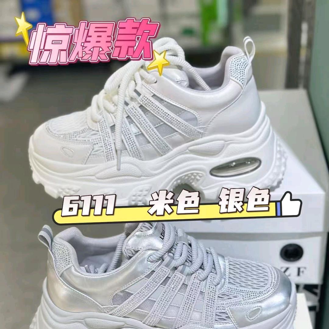 山阴钎孜女鞋