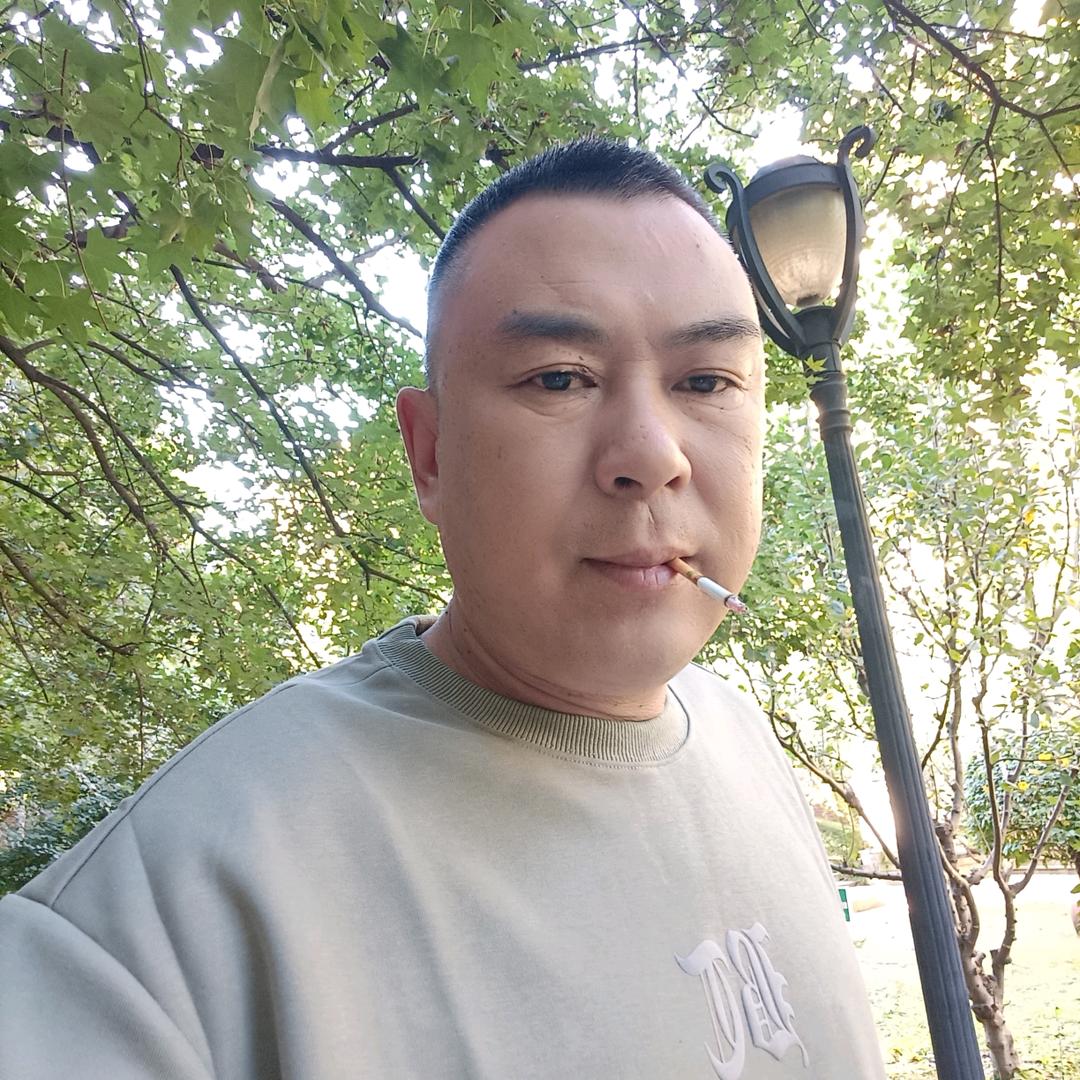 W东北男银，十五米冷藏