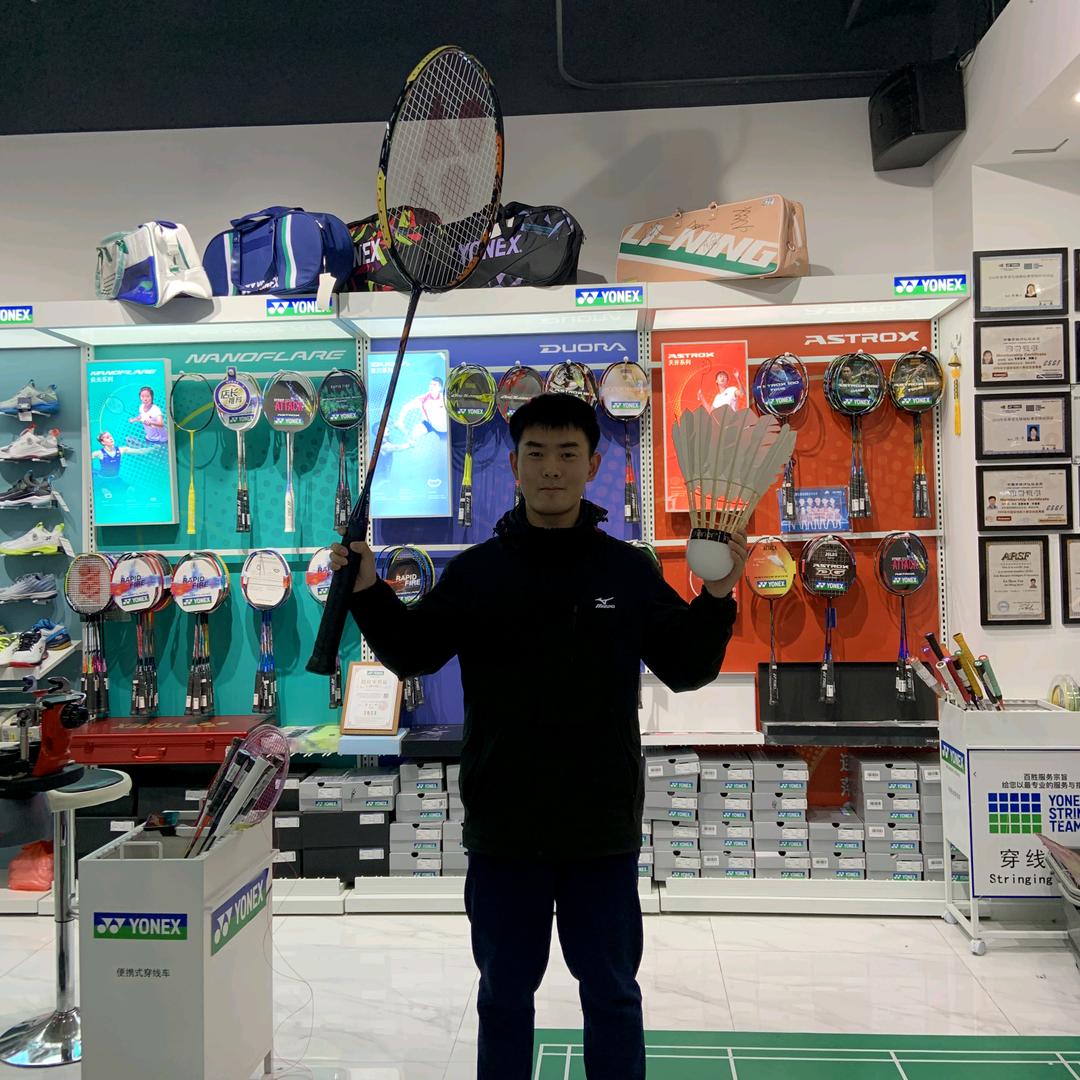 千玮体育 小何