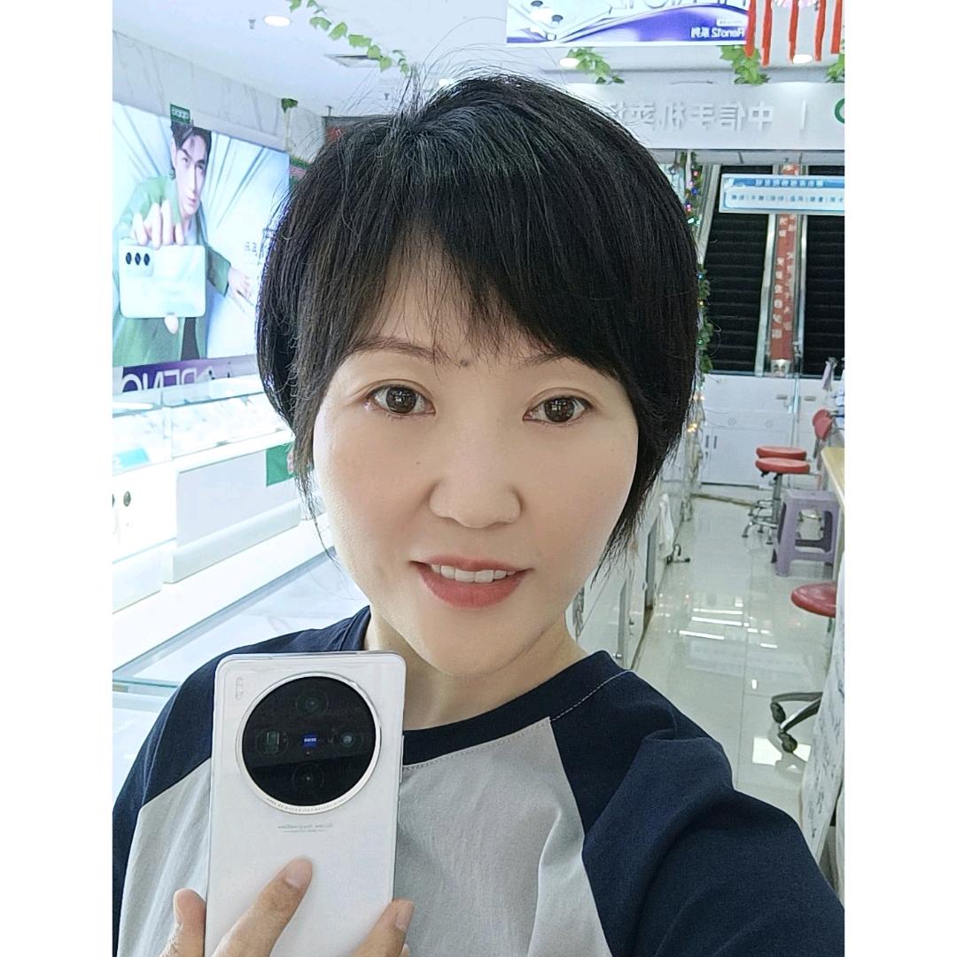 中信卖手机的悦姐