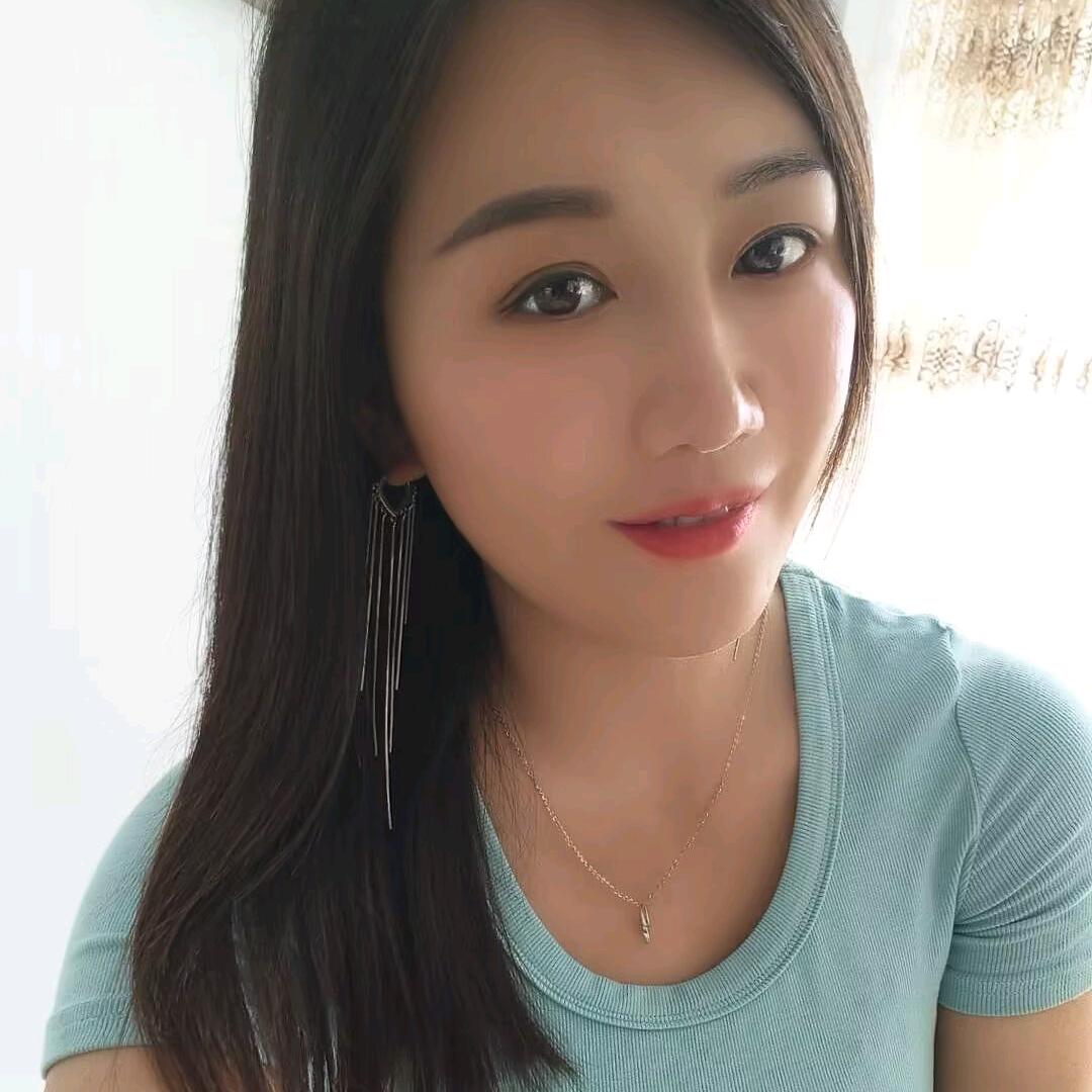 心儿生活家地板衣柜定制