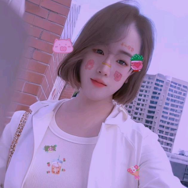 : @໑小꧔ꦿ时光᭄💞: