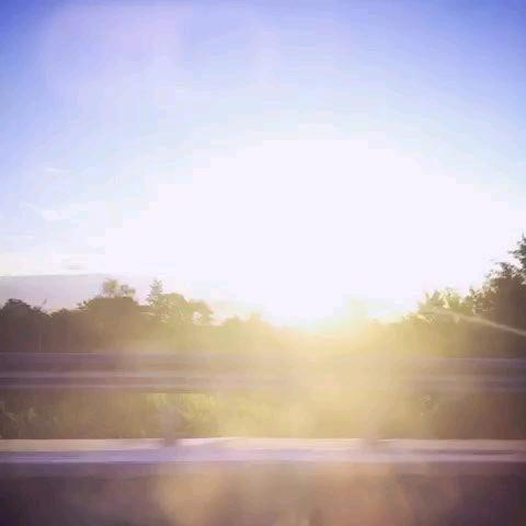 清晨第一缕阳光