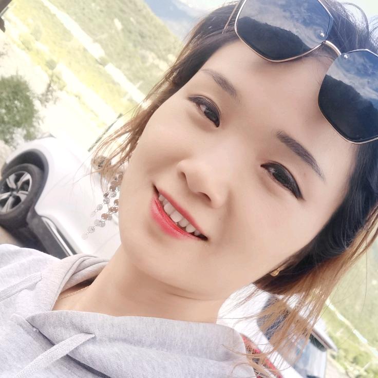 郧西莱斯够服饰