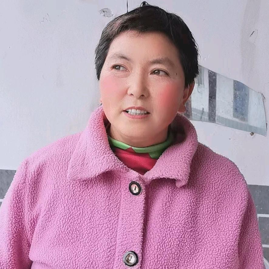 彭姐，不定时开播