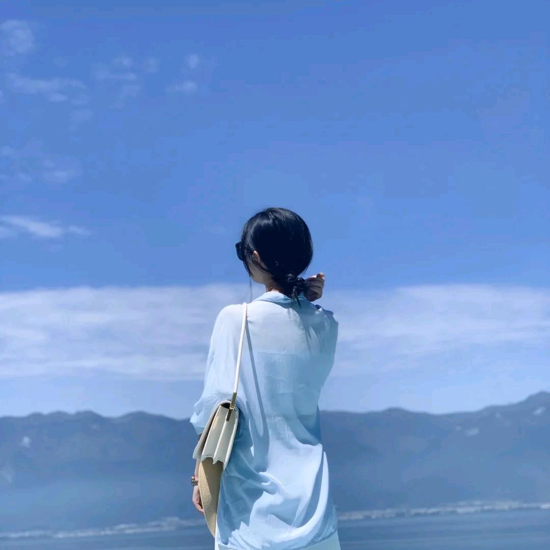 依宸
