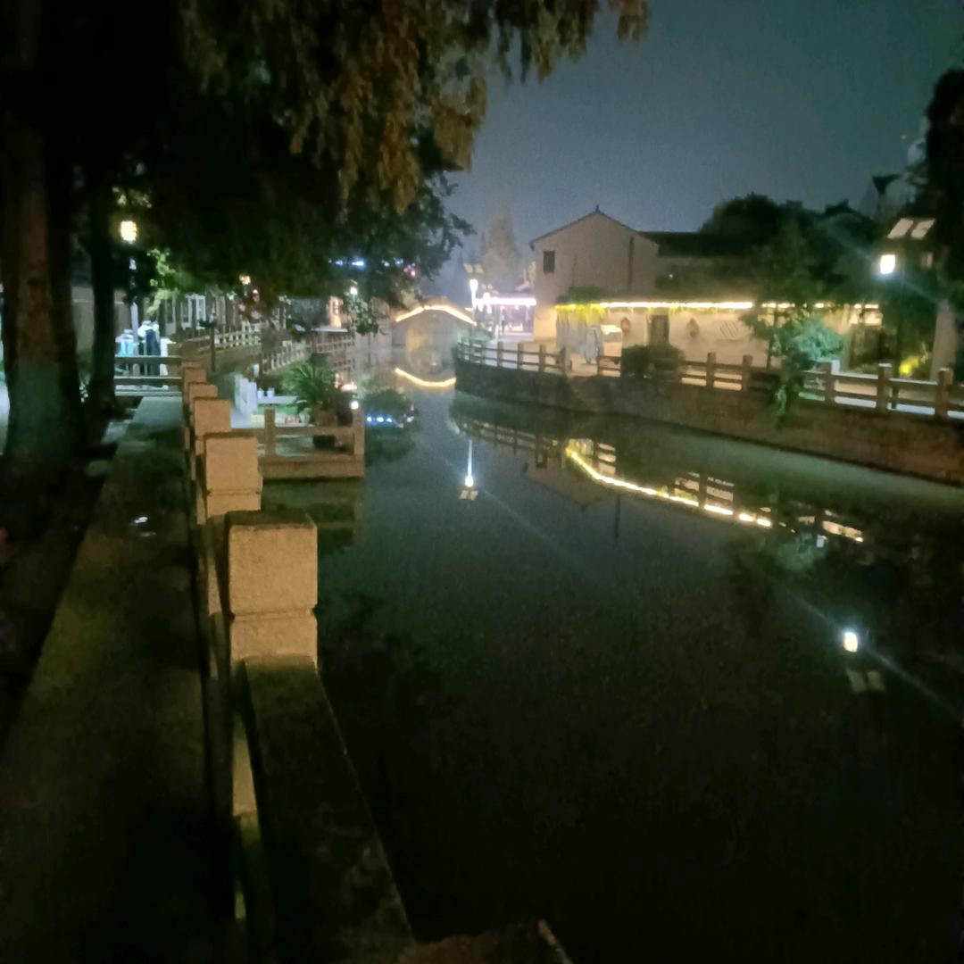 小桥，流水，人家