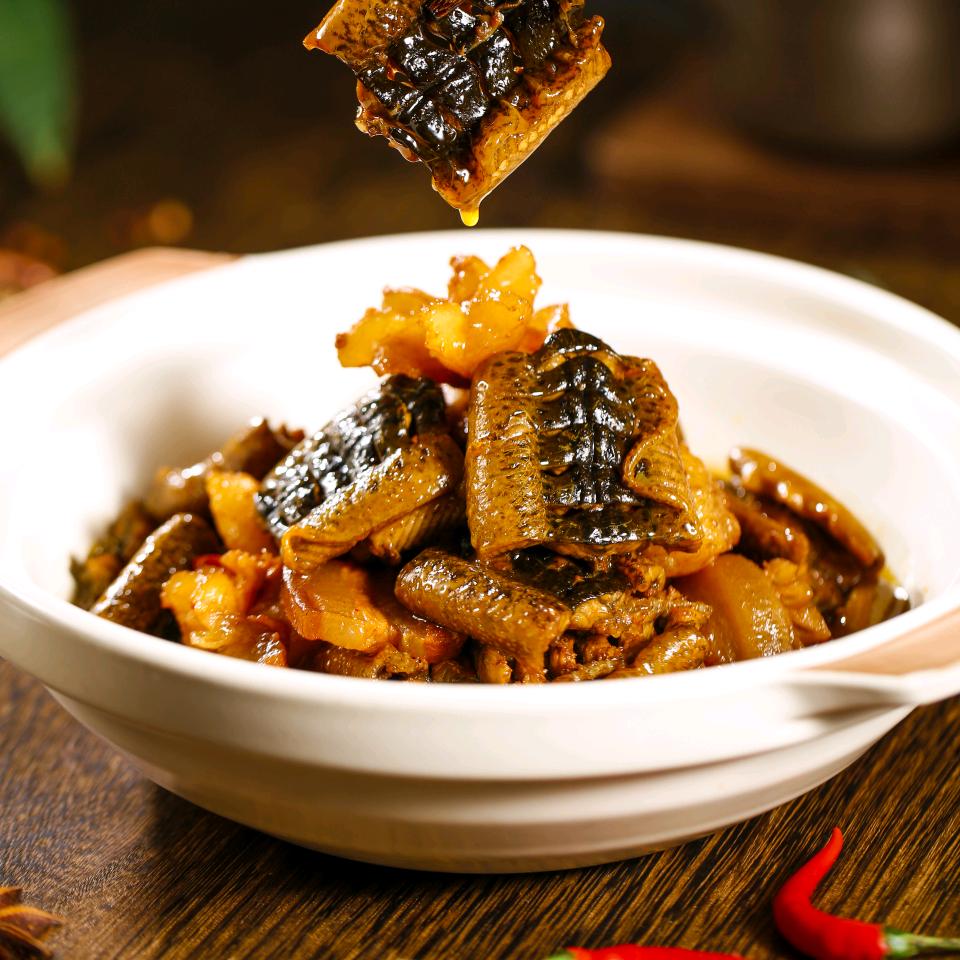 何小妹臻品农家菜•黄贤益