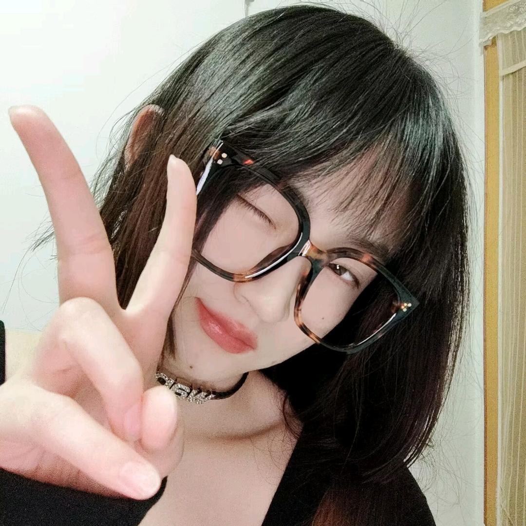 哦！兔豆睡醒了🥔💙💗