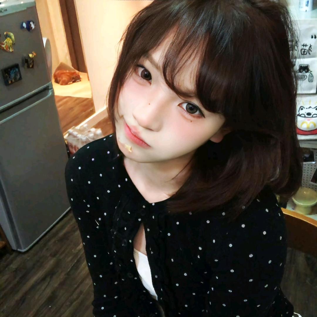 社恐小美.