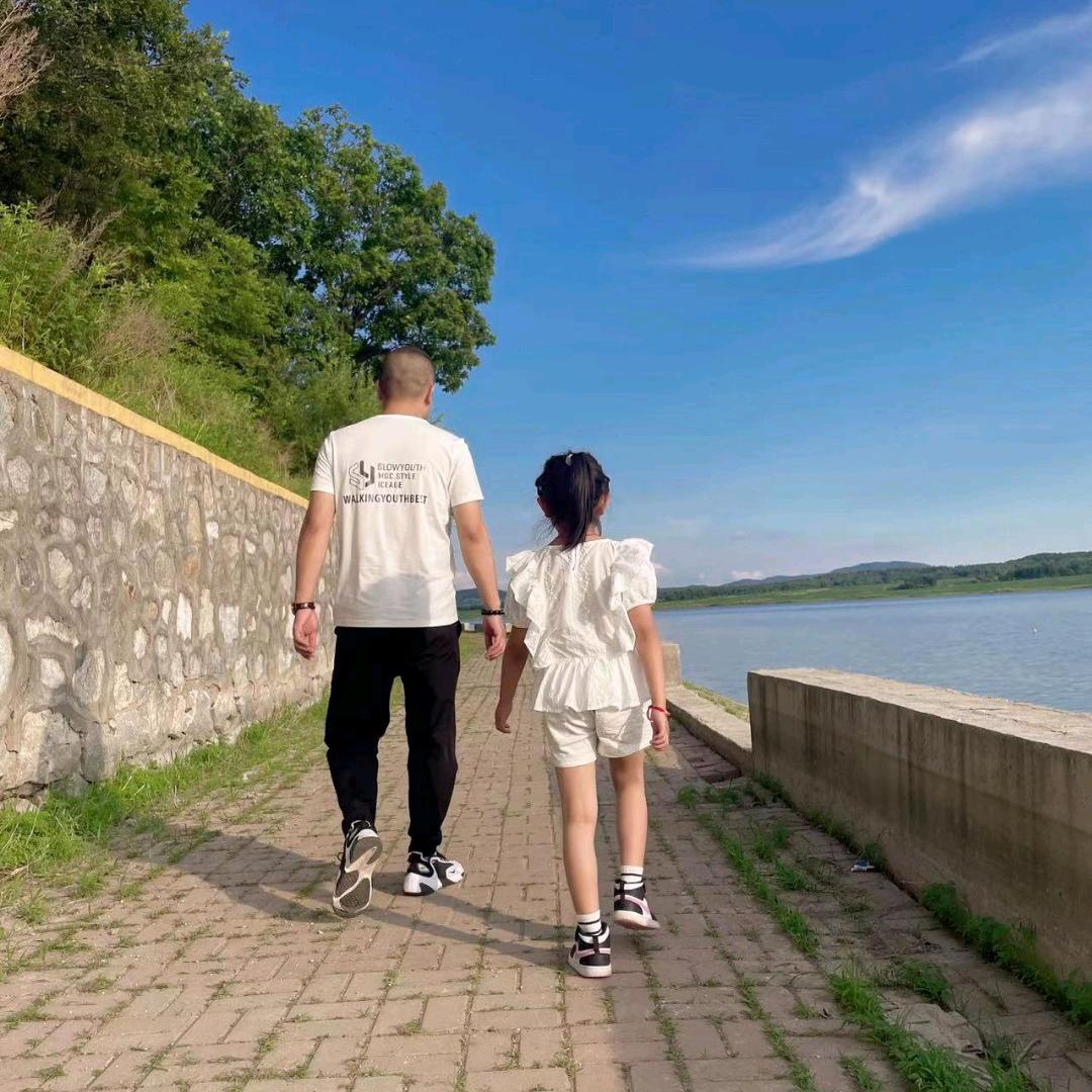 鑫蜀王砂锅麻辣烫