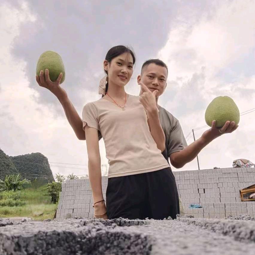 ℒᎭℯ⃝ℋ明天会更好🇨