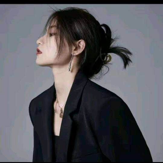 吕噜噜luu~~爆款返场
