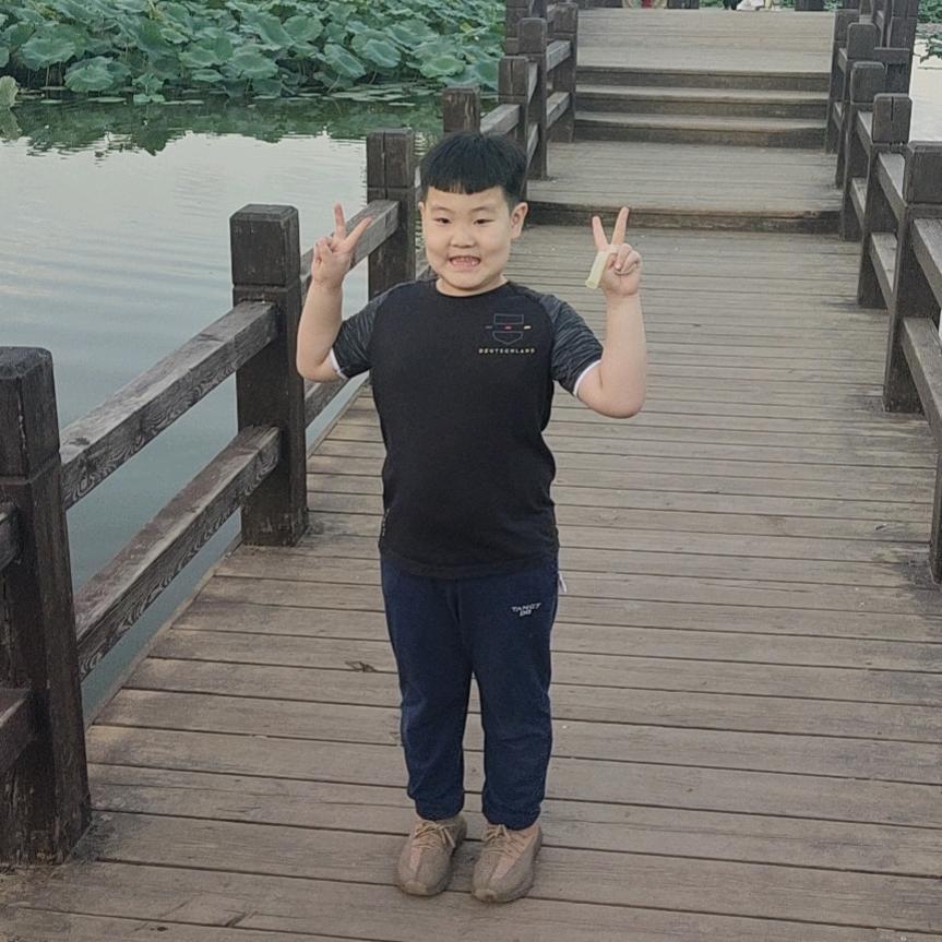 温兆爽