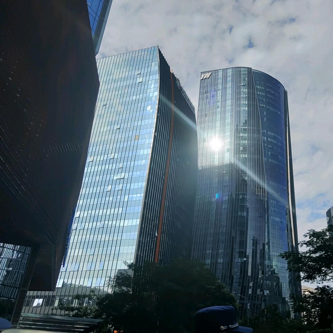 小卢