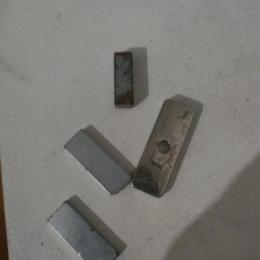 高价回收强磁废料