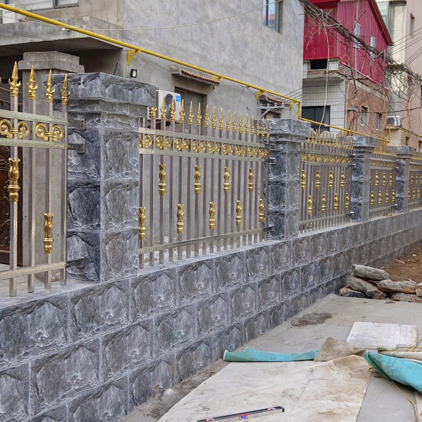 批发不锈钢管材，板材，加工