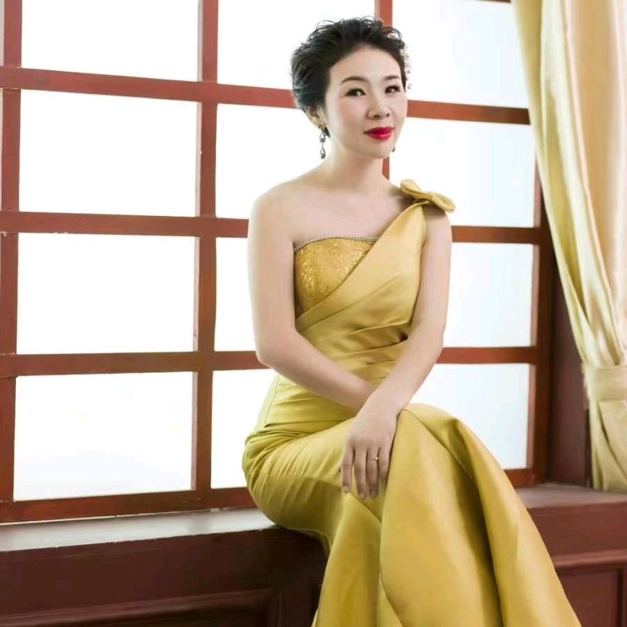 是舒艾吖