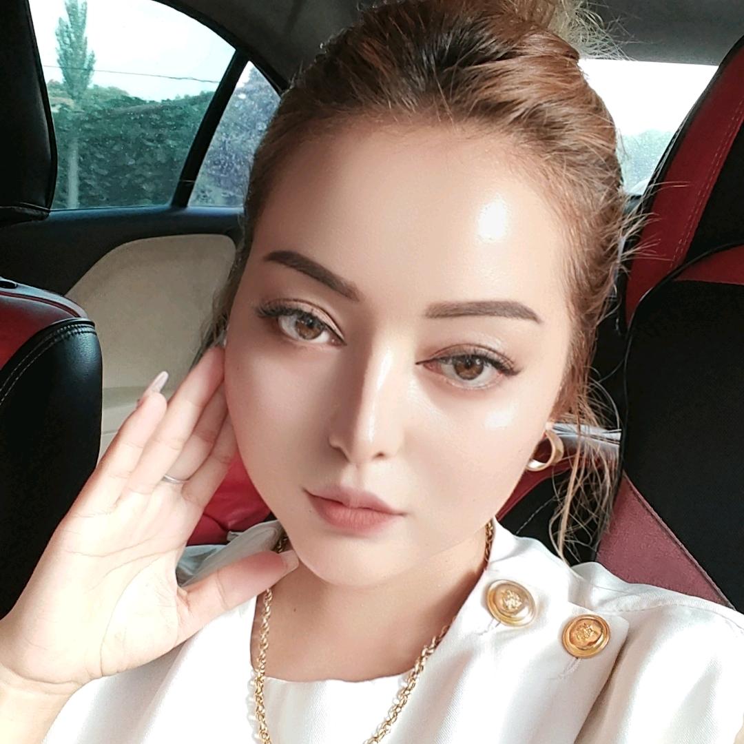 👨‍👩‍👦❤